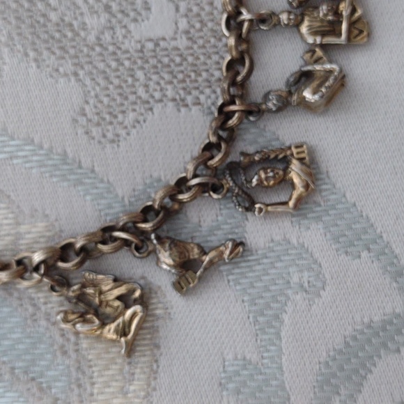 Vintage Coro charm bracelet - Picture 3 of 4